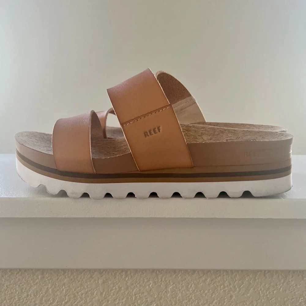 Reef Cushion Vista Hi Platform Sandals